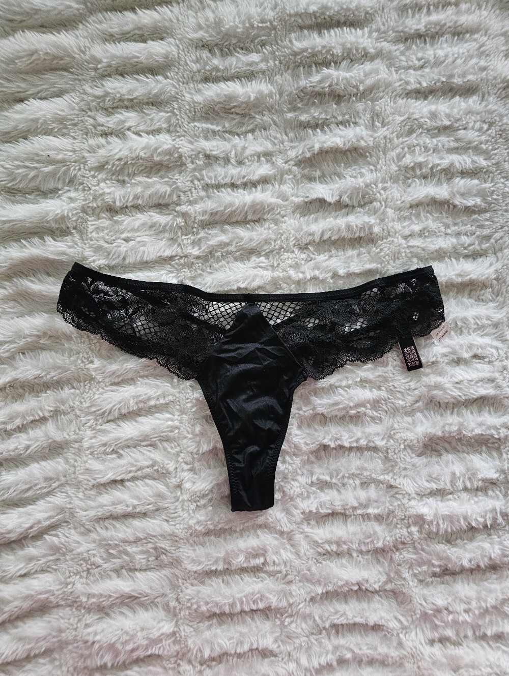Victoria's Secret Black Lace Thong Small